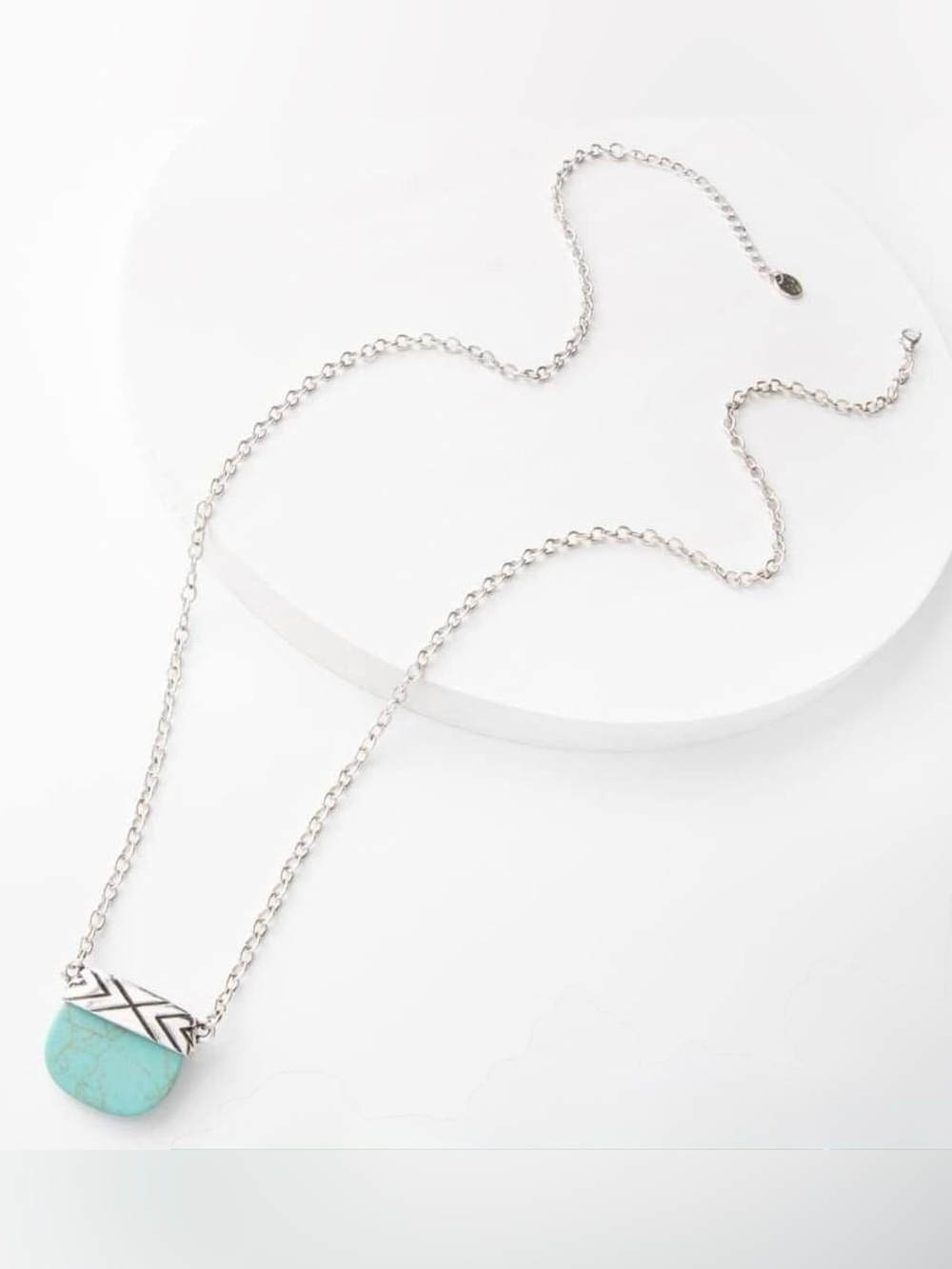 NEW Lonnie Turquoise Necklace Plunder